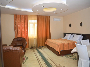 Mayisyan Kamurdj Hotel