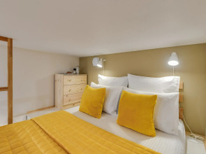 Апартаменты Лебедев Лофт на Невском 158 (3)