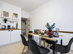 Great view 2-rooms Apartment 2 Min Walk to Raykin Plaza 2