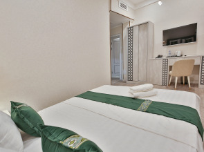 Отель Asian Plaza