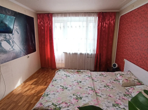 V Novom Dome Flat