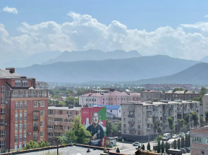 Квартира Уютная Квартира с Видом на горы в самом центре Владикавказа.