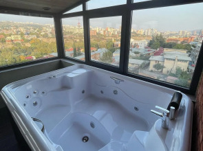 Brooch Boutique Hotel