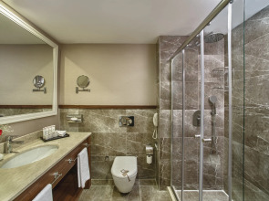 Aska Lara Resort & Spa Hotel