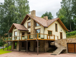 Na Leningradskom Shosse Private House
