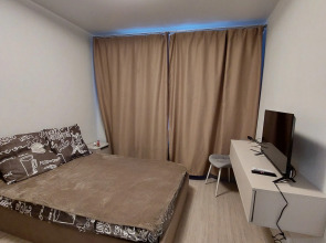 Na Ulitse Sergeya Zhadobkina 13 Flat