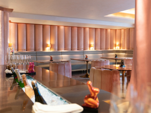 Отель Tower Club at lebua