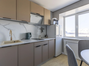 Квартира Уютная 2-к с Потрясающим Видом на Горы и Озеро