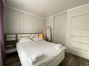 Апартаменты Две Подушки на Возрождения 86 A - 445