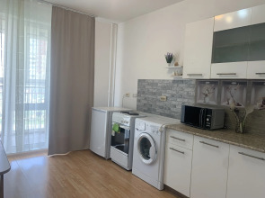 Квартира Прекрасная Возле Кристалла Рядом С Центром