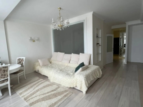 Ostryakova 244 Apartments