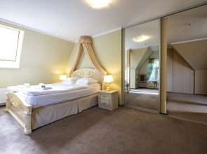 Вилла Гренч