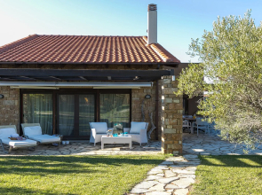 Inuit II Luxury Pool Villa Sani