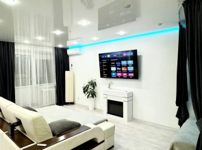 Uyutnaya Studiya Ryadom S Volgoy Flat