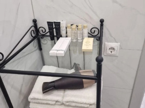 Квартира Flatirini с панорамными окнами в новом ЖК 1