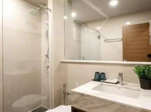 Отель Manhattan Sukhumvit Bangkok