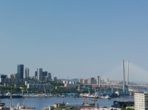 Квартира с видом на Золотой мост возле центра