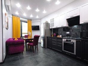 Апартаменты Lalapart Strawberry с дизайнерским ремонтом у метро Дмитровская