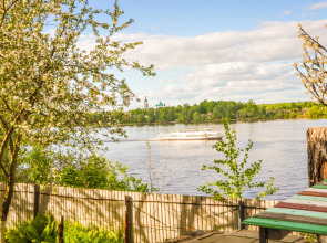 Дом Красивый дом на Волге