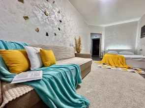 U Mamaeva Kurgana V Tsentre Goroda Flat