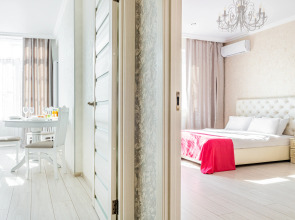 Апартаменты на 17 этаже в светлых тонах с видом на ЖК Тургенев , ФМР, Smart TV, комфорт и стиль by Depart Apart