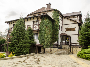 Alpiyskiy Dvor Guest house