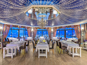 Отель Merit Crystal Cove Casino & SPA