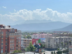 Квартира Уютная Квартира с Видом на горы в самом центре Владикавказа.