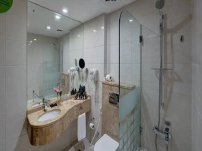 Отель Vintage Grand