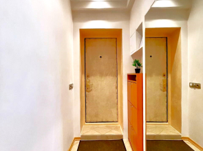 Квартира Уютная 2-х комнатная в 1 минуте от метро Академическая