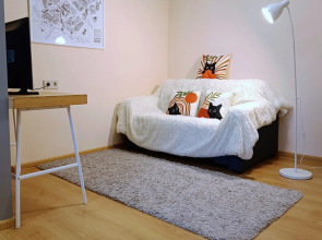 Квартира Светлая и уютная квартира с ламповой атмосферой и видом на закат