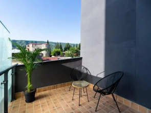 Отель Biography Tbilisi