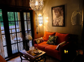 Cottage Shapki Dacha Vintage s kaminom Private house