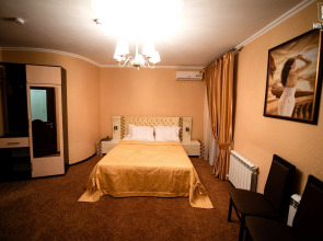 Отель Колизей