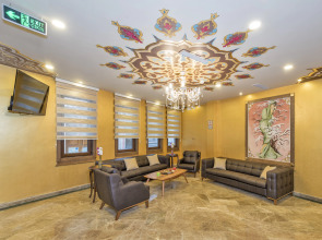 Отель Perapolis