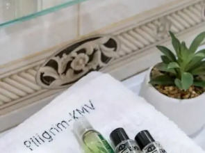 Квартира c Двумя Раздельными Спальнями и Балконом в Центре от Piligrim kmv