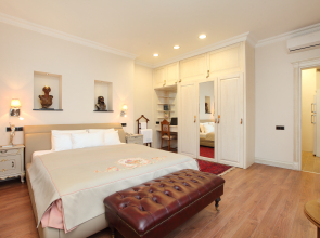 Отель Lir Residence Suites