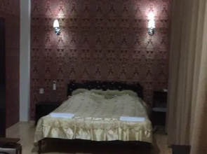 Staryij Suhum Guest House