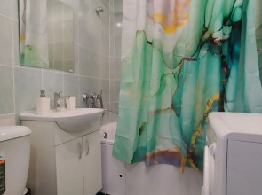 Квартира У Александровской Набережной