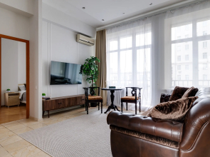 Schastlivye Metry V 15 Min Peshkom Ot Krasnoy Ploschadi Apartments