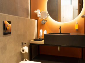 Отель Beach Walk