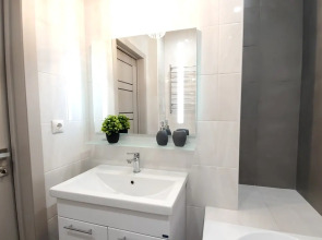 Апартаменты Panda Home с отличным ремонтом возле озера