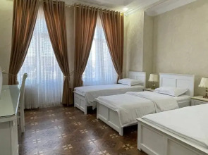 Отель Izumrud Palace