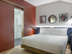 Отель Hampton by Hilton Istanbul Arnavutkoy