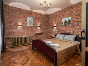 Апартаменты SREDNYAYA PODYACHESKAYA 6 APARTMENTS Просторные трехкомнатные апартаменты Park Lane Inn для 3-х взрослых