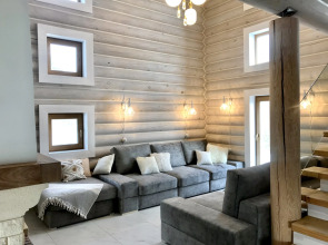 Шале на Скале с Видом на Озеро