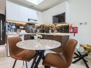 Apartments Elite Lux Holiday Homes - Jewelz Residences Studio in Arjan