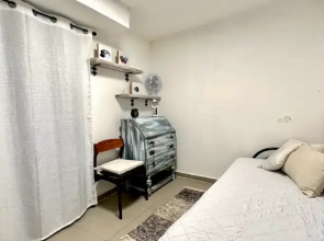 Trekhkomnatnyy S Bolshim Patio Guest House