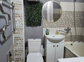 Квартира Айда к Регине (50 лет Октября 75)