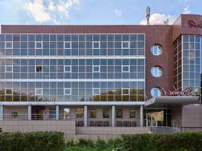 Avrora Hotel